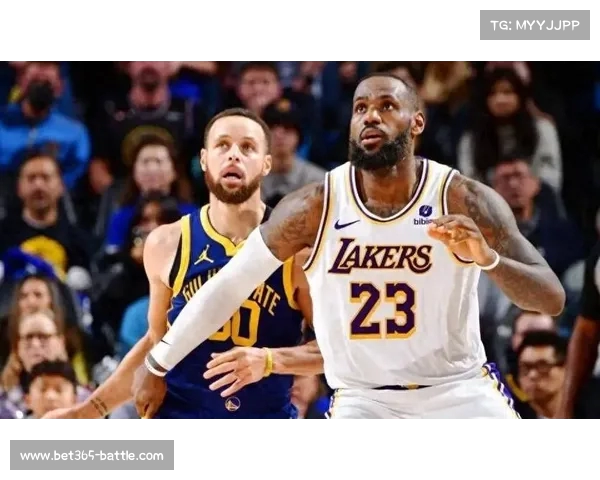 勇士队完美胜利,彻底打垮对手 勇士队完美胜利,彻底打垮对手