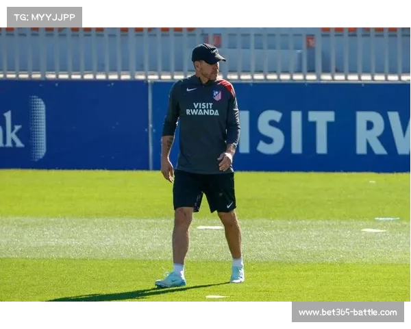 西甲联赛马德里竞技科克中场调度